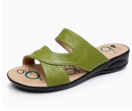 Genuine leather sandals and slippers are anti-skid for middle-aged and elderly people, fashionable for wearing flat bottomed lar - Yara fashion  55499667 Genuine leather sandals and slippers are anti-skid for middle-aged and elderly people, fashionable for wearing flat bottomed lar 