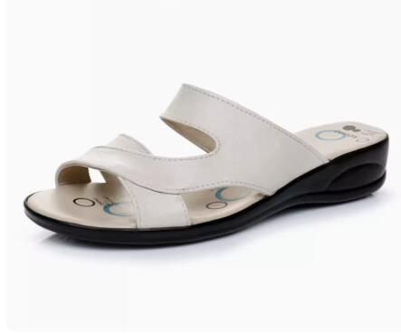 Genuine leather sandals and slippers are anti-skid for middle-aged and elderly people, fashionable for wearing flat bottomed lar - Yara fashion  70106716 Genuine leather sandals and slippers are anti-skid for middle-aged and elderly people, fashionable for wearing flat bottomed lar 