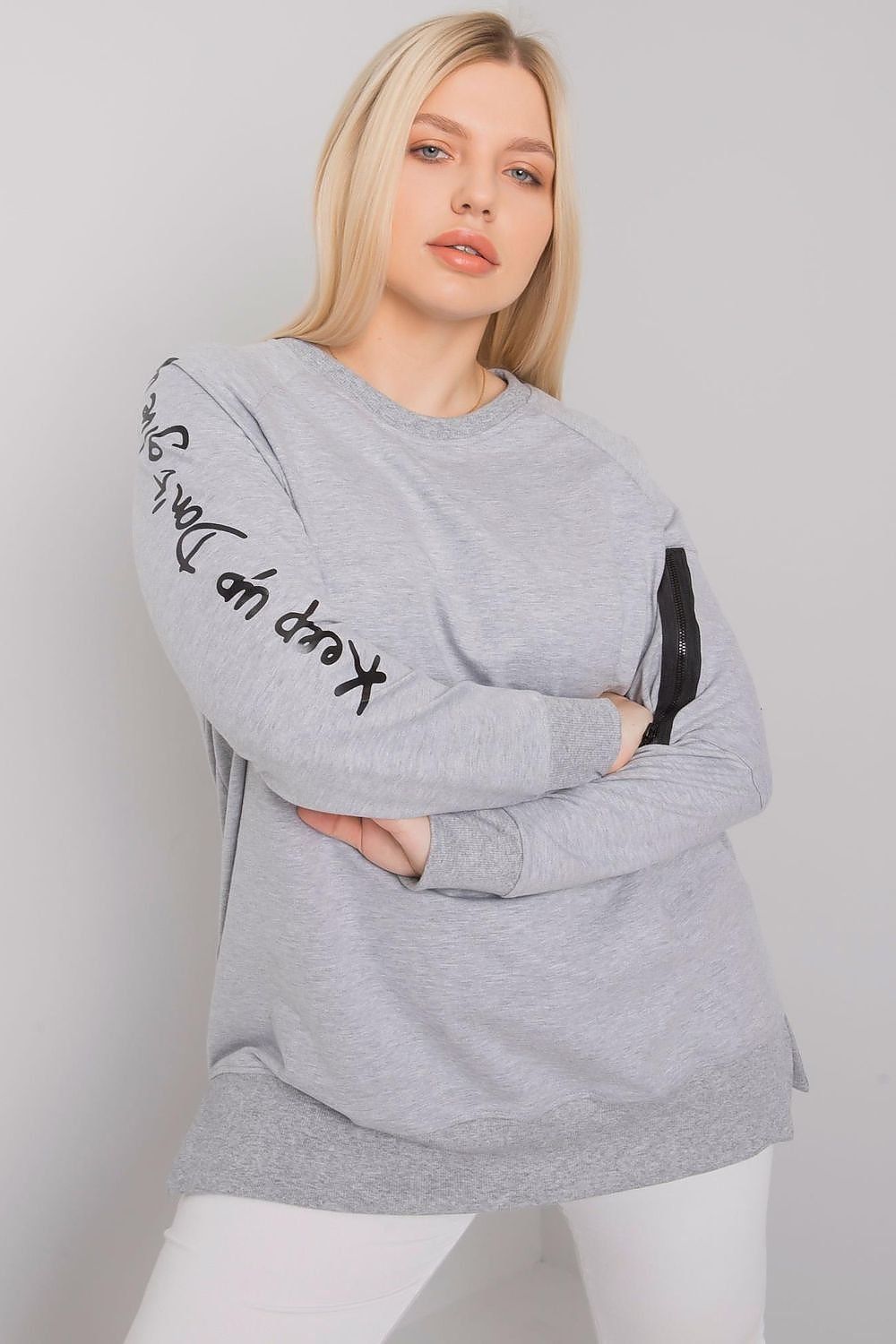 Sweatshirt model 160047 Relevance - Yara fashion  19987093 Sweatshirt model 160047 Relevance 