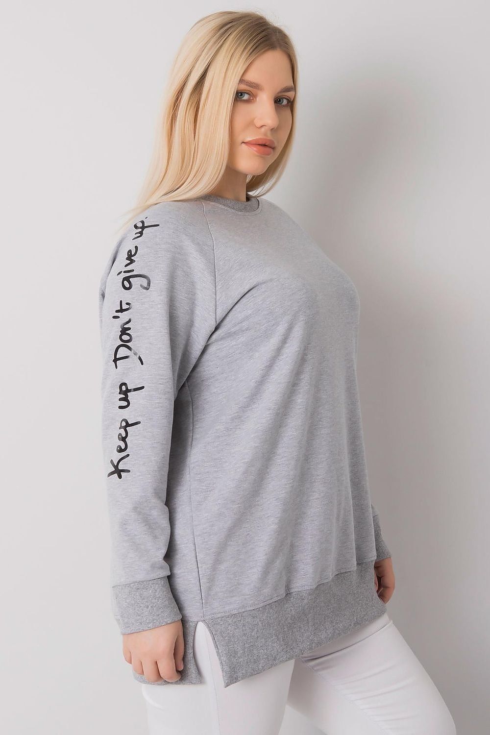 Sweatshirt model 160047 Relevance - Yara fashion  29080384 Sweatshirt model 160047 Relevance 